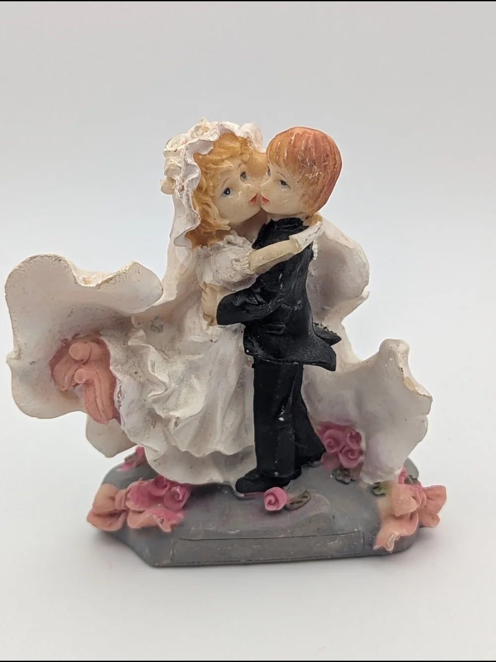 1940s Ceramic Wedding Couple Figurine Decorative Cake Topper - White & Pink